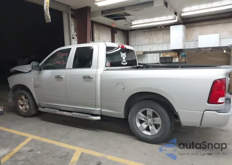 2019 Ram 1500 Classic Express 4X2 6'4 Box z USA, uszkodzony, nr VIN 1C6RR6FG2KS500602